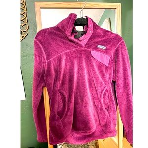 Patagonia pull over. Size M. Purple.